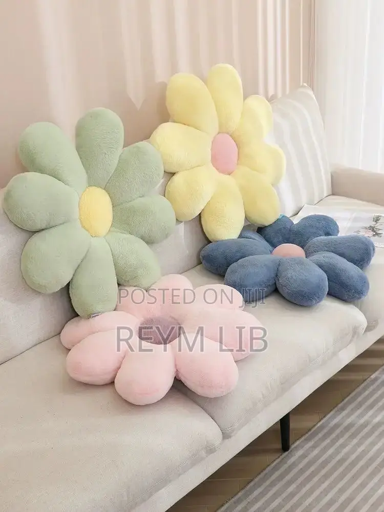 Knot/ Flower Pillows (Mito Ya Urembo)