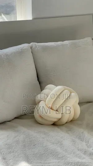 Knot/ Flower Pillows (Mito Ya Urembo)