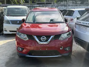 Nissan X-Trail 2.0 Petrol AWD 2014 Red