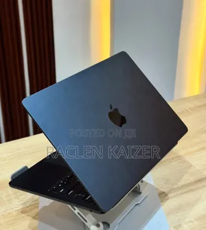 New Laptop Apple MacBook Air 8GB Apple M3 SSD 512GB