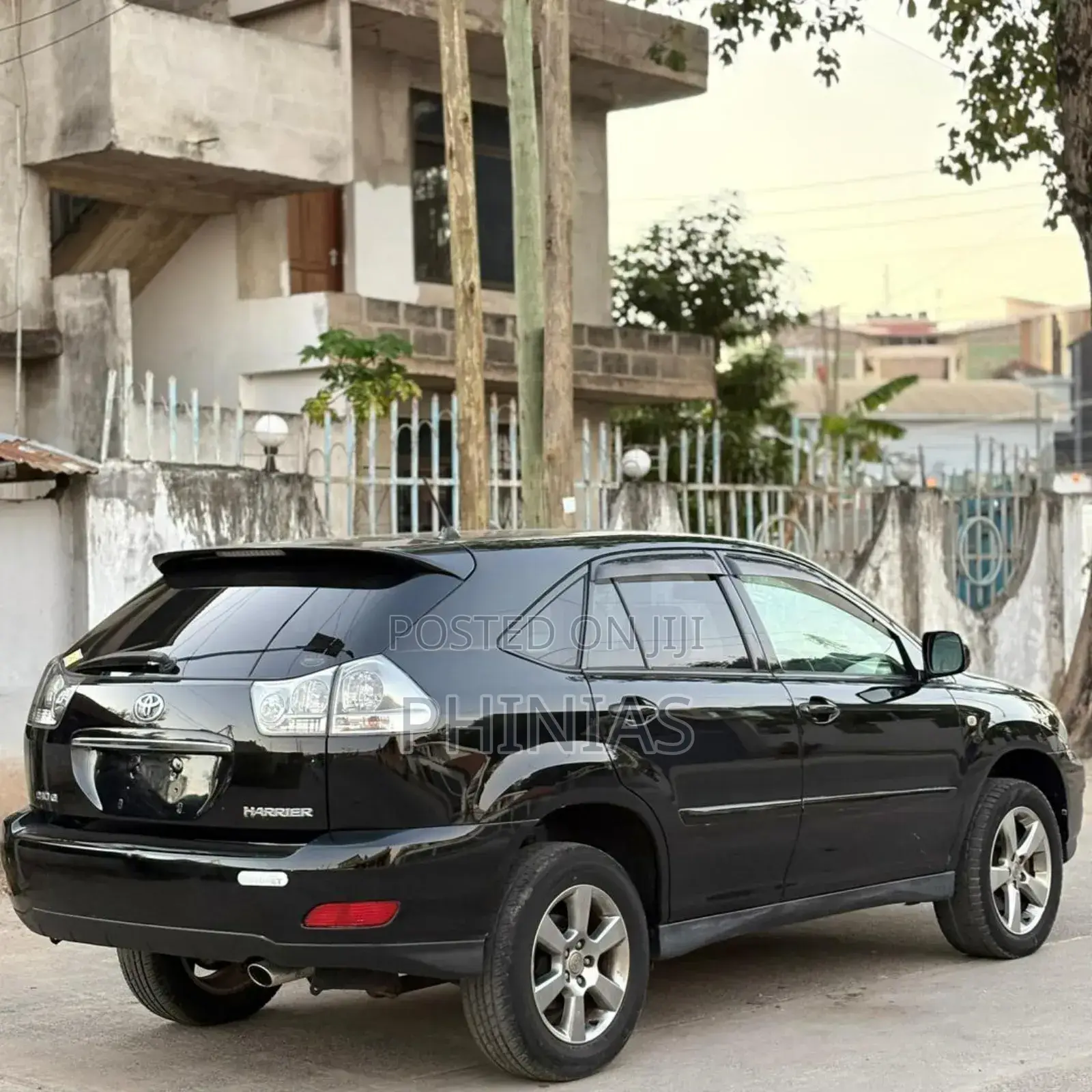 Toyota Harrier 2005 Black