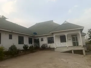 Lodge Inauzwa Mbezi Magufuli