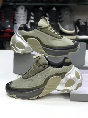 Viatu or Raba or Men's Shoes Worn Irregularly