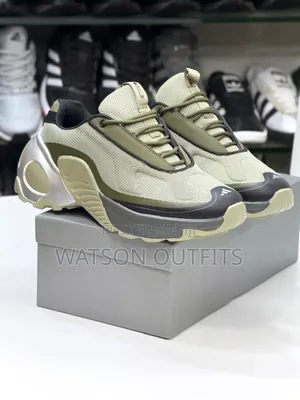 Viatu or Raba or Men's Shoes Worn Irregularly