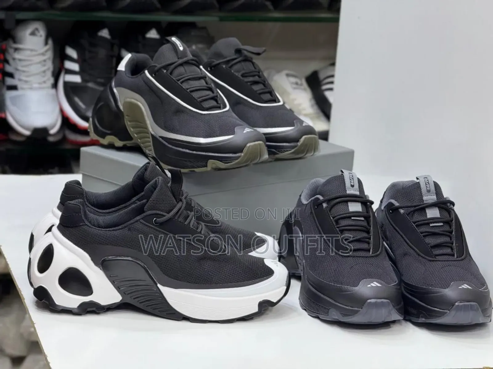 Viatu or Raba or Men's Shoes Worn Irregularly