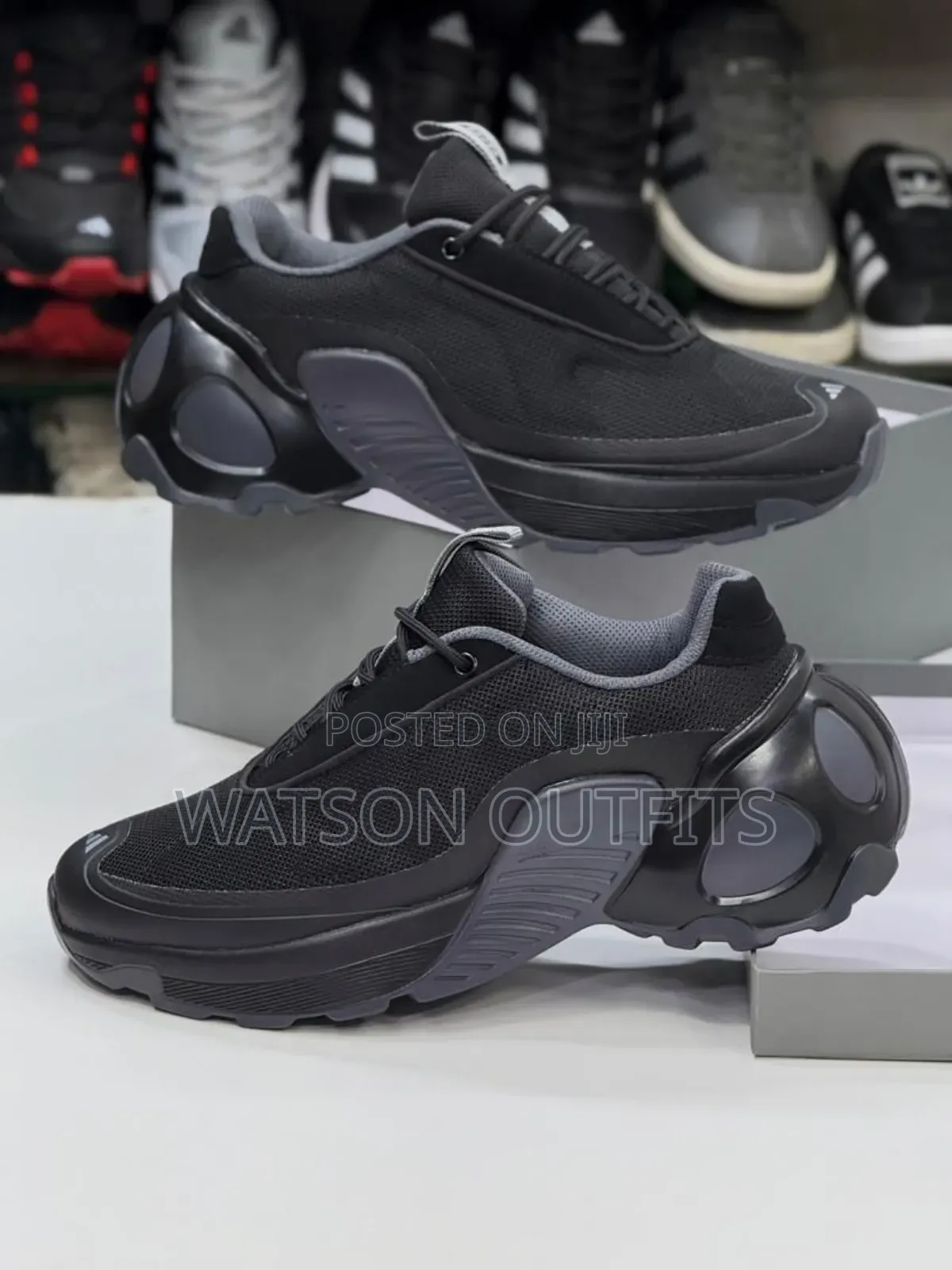 Viatu or Raba or Men's Shoes Worn Irregularly