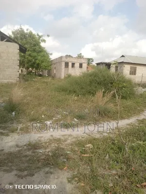 Eneo Sqmita 400 Chumba 1 Na Kisima, Linauzwa Milioni 17.5 Bombambili.