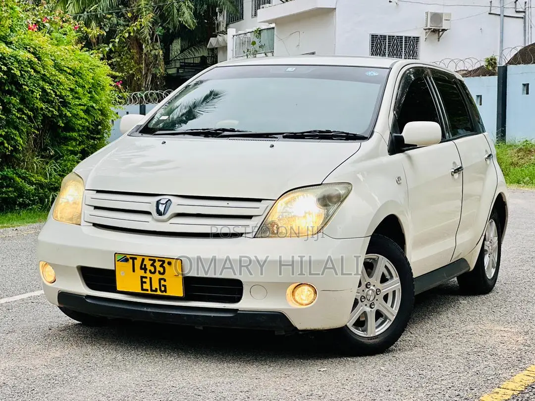 Toyota IST 2005 White