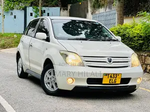 Toyota IST 2005 White