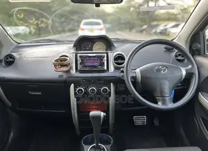 Toyota IST 2005 Black