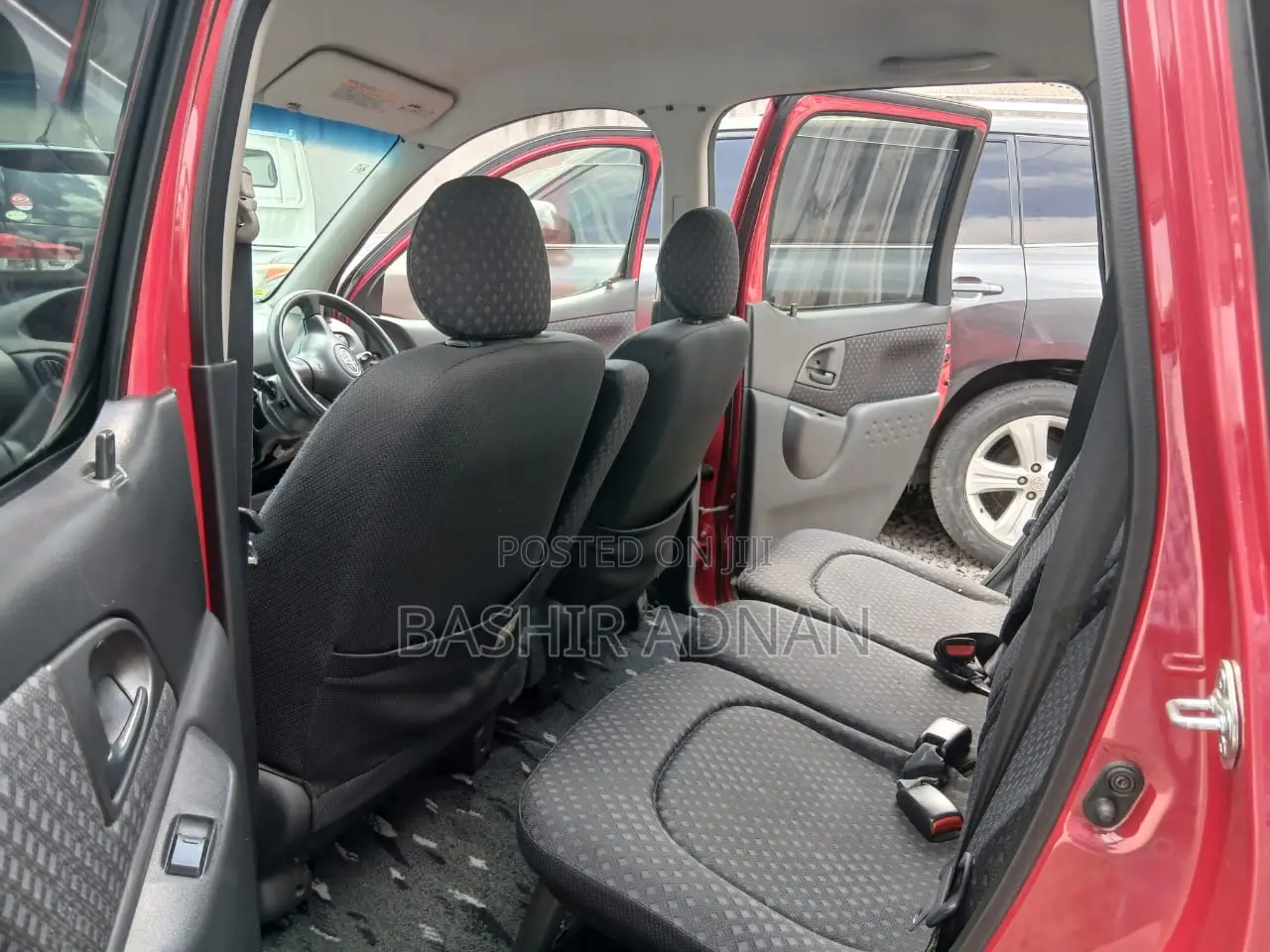 Toyota Fun Cargo 2003 Red