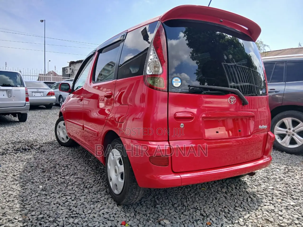 Toyota Fun Cargo 2003 Red