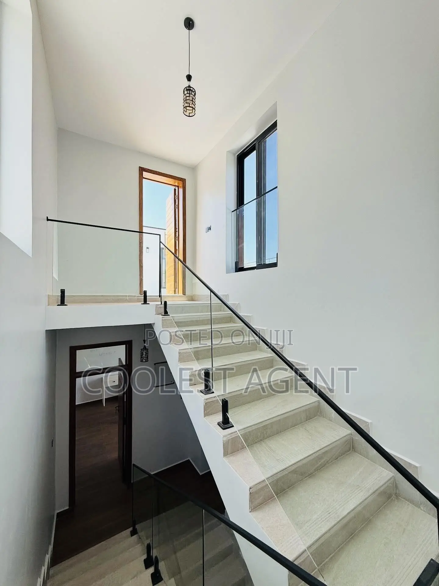 4bdrm Villa in Coolest Estate, Oyster Bay for rent