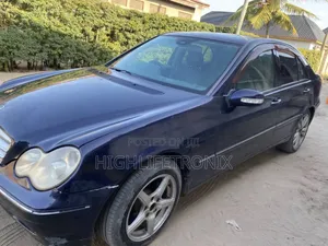 Mercedes-Benz C-Class C 180 Kompressor (W203) 2002 Blue