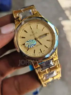 Swesstom Gold-Colored Watch With a Sapphire Crystal