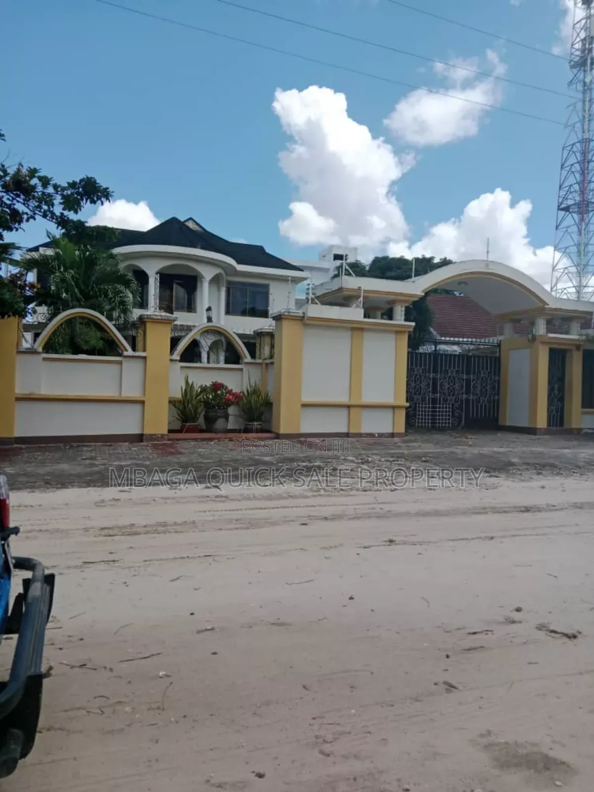 5bdrm House in Mbagala, Mtoni for sale