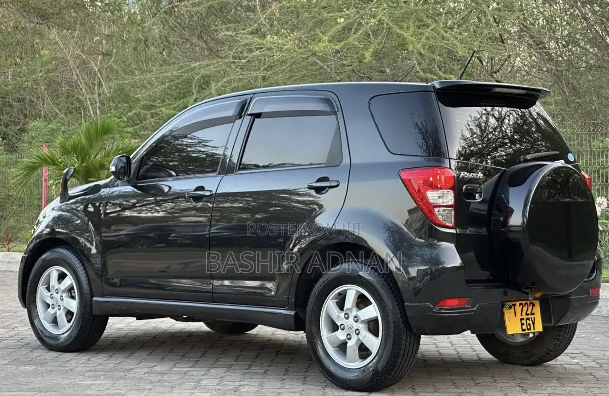 Toyota Rush 1.5 RWD 2007 Black