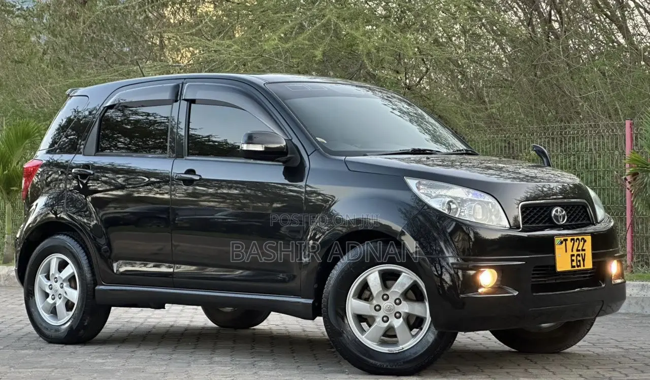 Toyota Rush 1.5 RWD 2007 Black