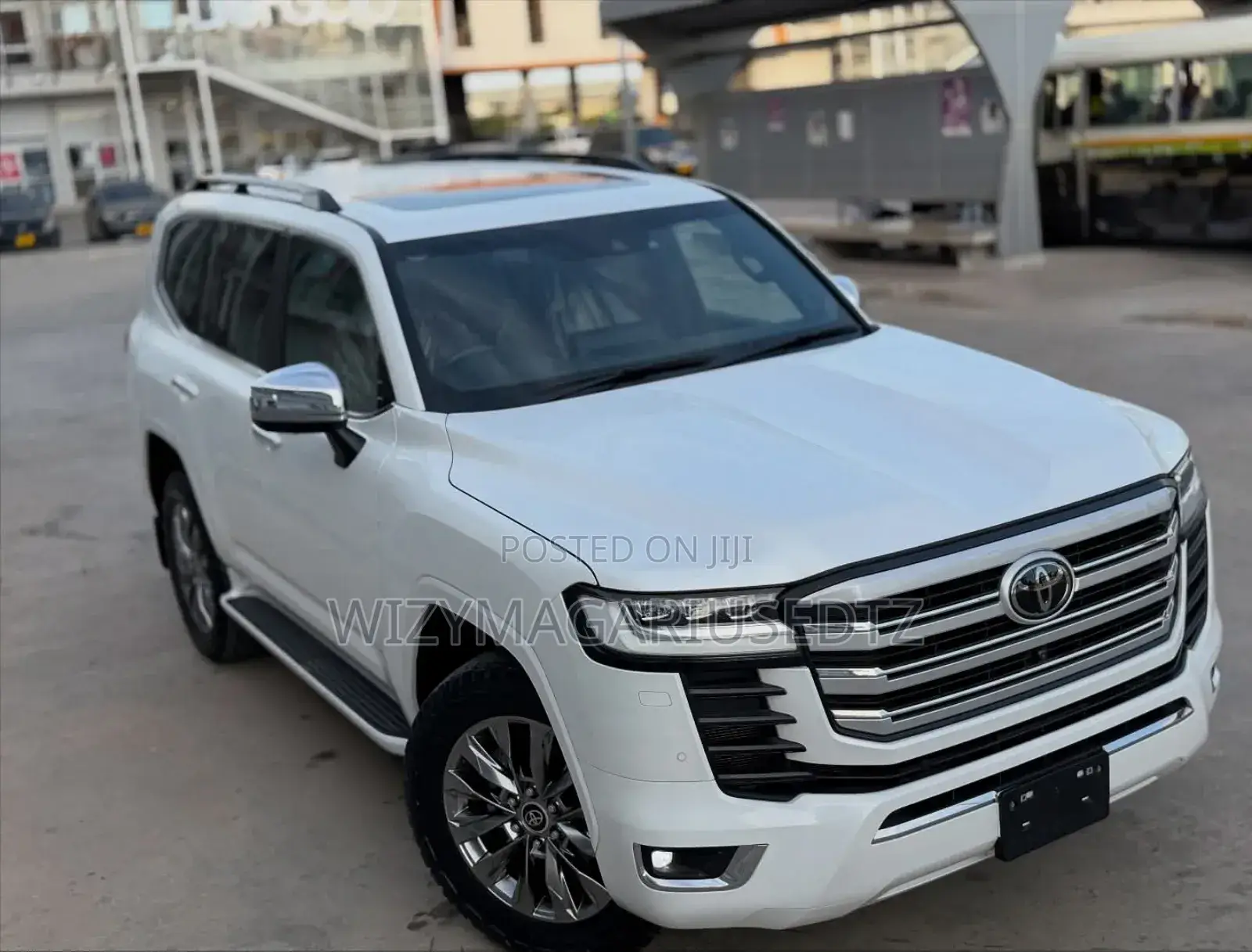 Toyota Land Cruiser 2024 Ivory