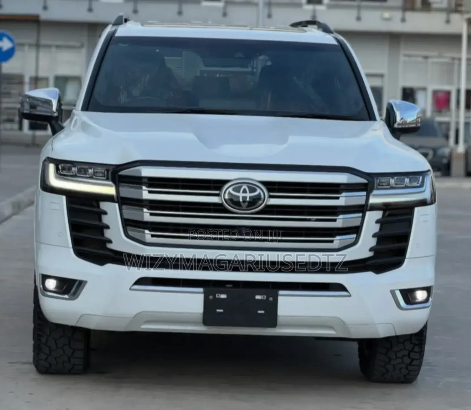 Toyota Land Cruiser 2024 Ivory