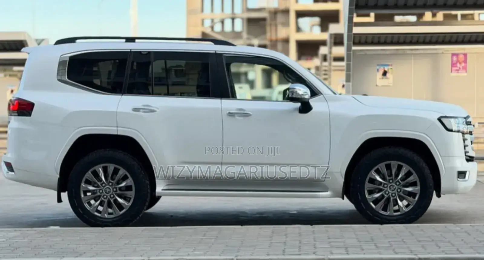 Toyota Land Cruiser 2024 Ivory