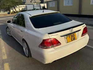 Toyota Crown 2007 Pearl