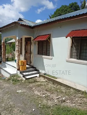 3bdrm House in Goba for sale