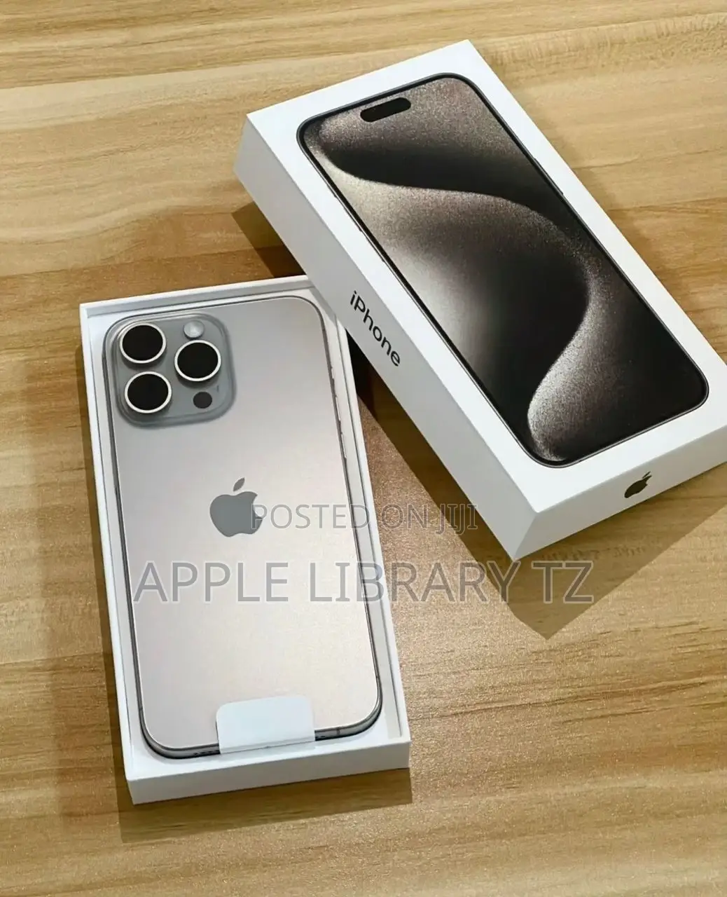 New Apple iPhone 15 Pro Max 256 GB Silver