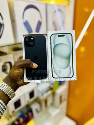 New Apple iPhone 15 256 GB Black