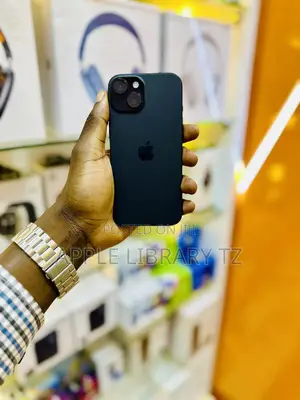 New Apple iPhone 15 256 GB Black