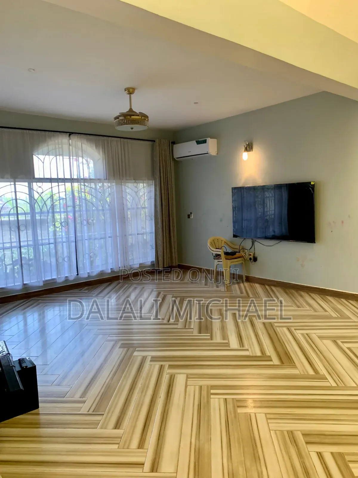 5bdrm House in Goba for sale