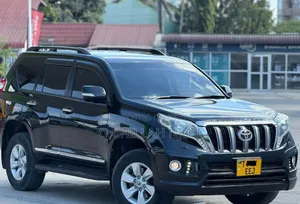 Toyota Land Cruiser Prado 2016 Black