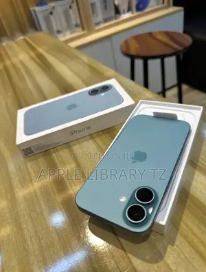 New Apple iPhone 16 128 GB Green