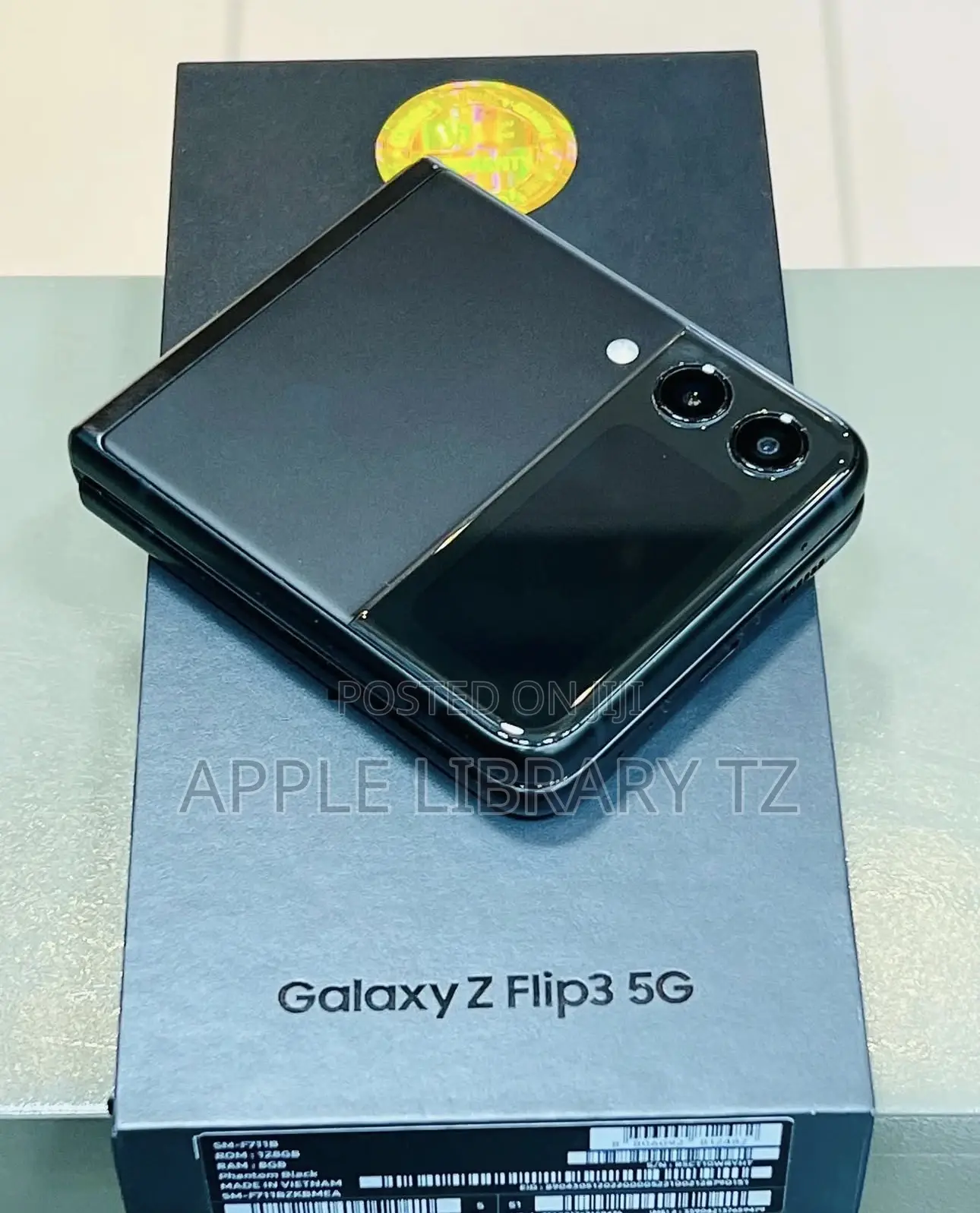 New Samsung Galaxy Z Flip3 5G 256 GB Black