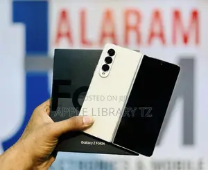 New Samsung Galaxy Z Fold4 512 GB White