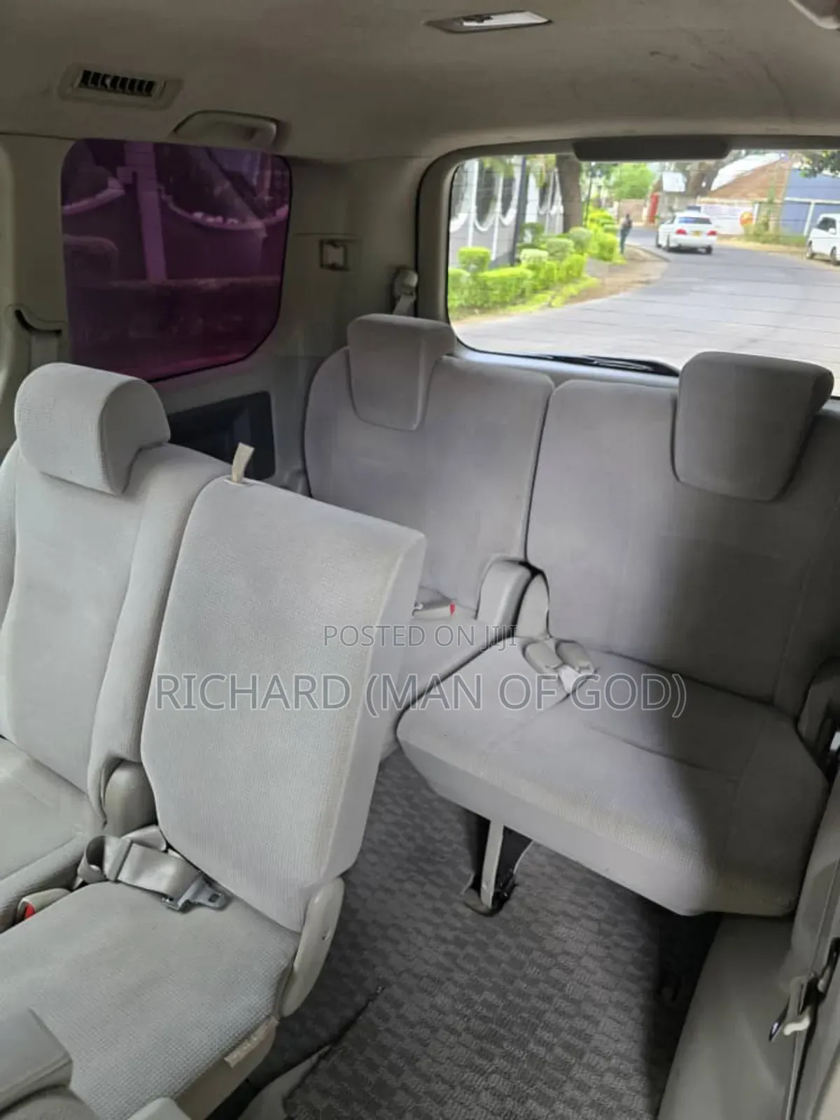 Toyota Noah 2009 White
