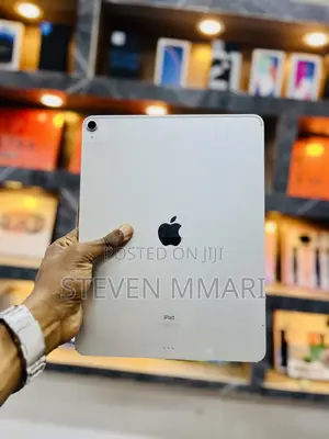 New Apple iPad Pro 12.9 (2022) 256 GB Silver