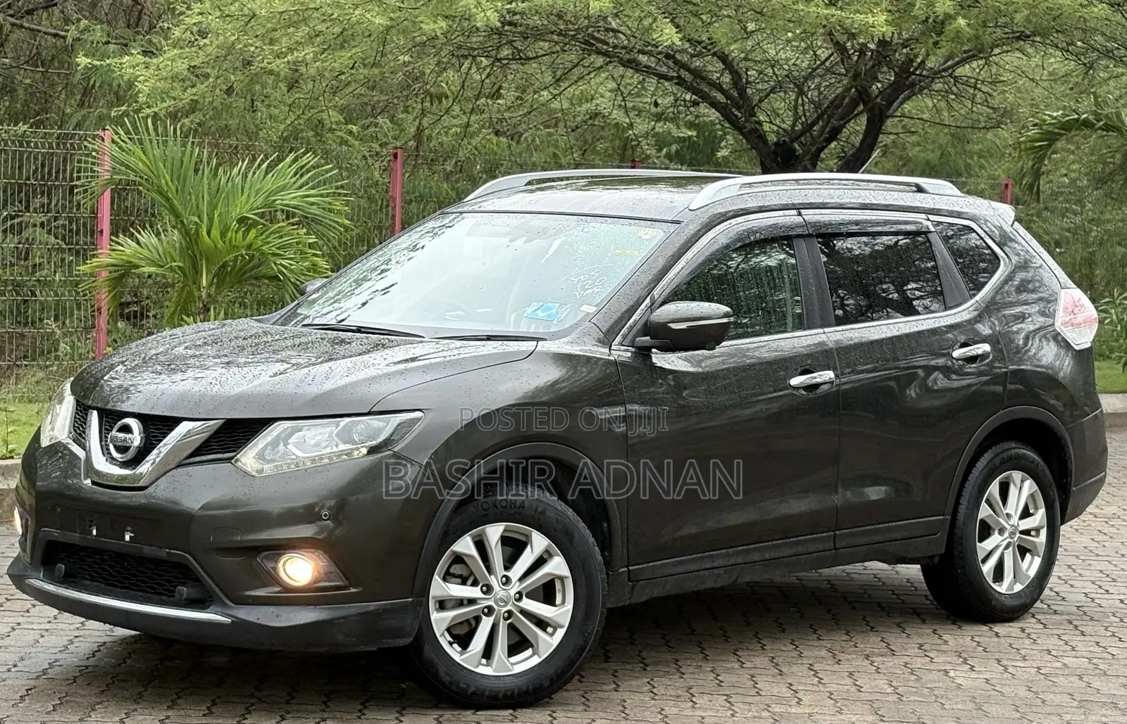 Nissan X-Trail 2.0 Petrol FWD 2016 Green