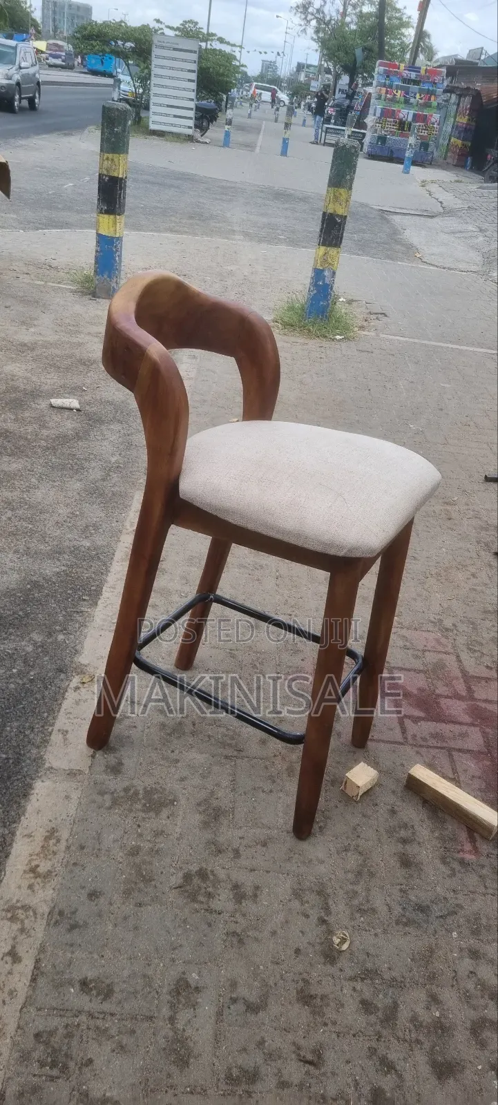 Bar Chair Nzuri Sana