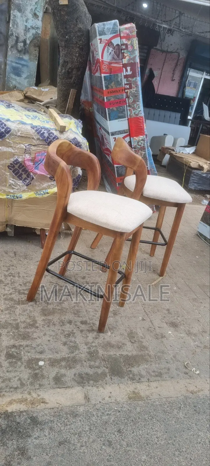 Bar Chair Nzuri Sana