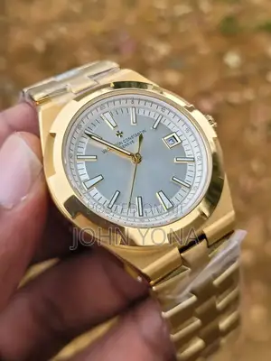 Vacheron Constantin Overseas Watch a Silver Dial and a Rose Gold Case