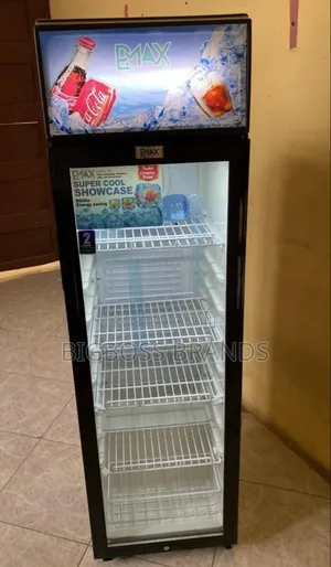 P Max Showcase Fridge 150 Liters