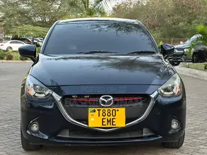 Mazda Demio 2016 Black
