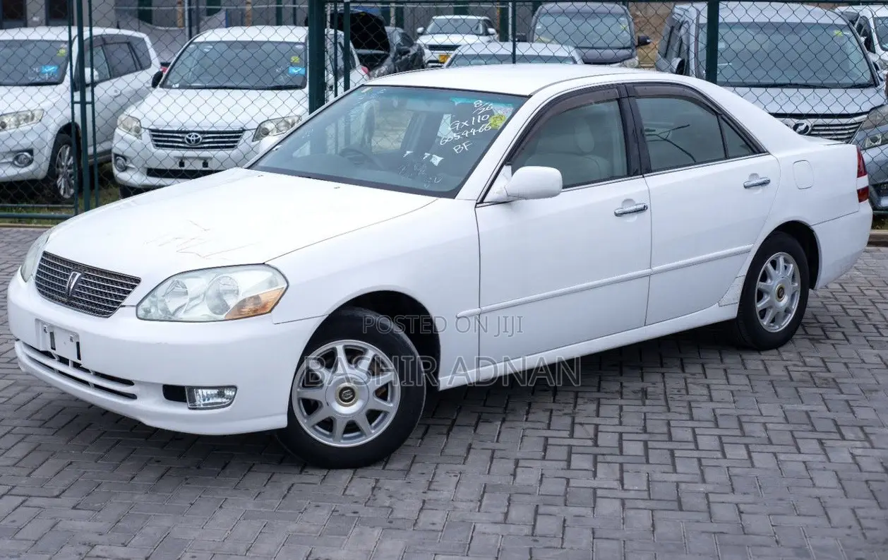Toyota Mark II 2.0 RWD 2002 White