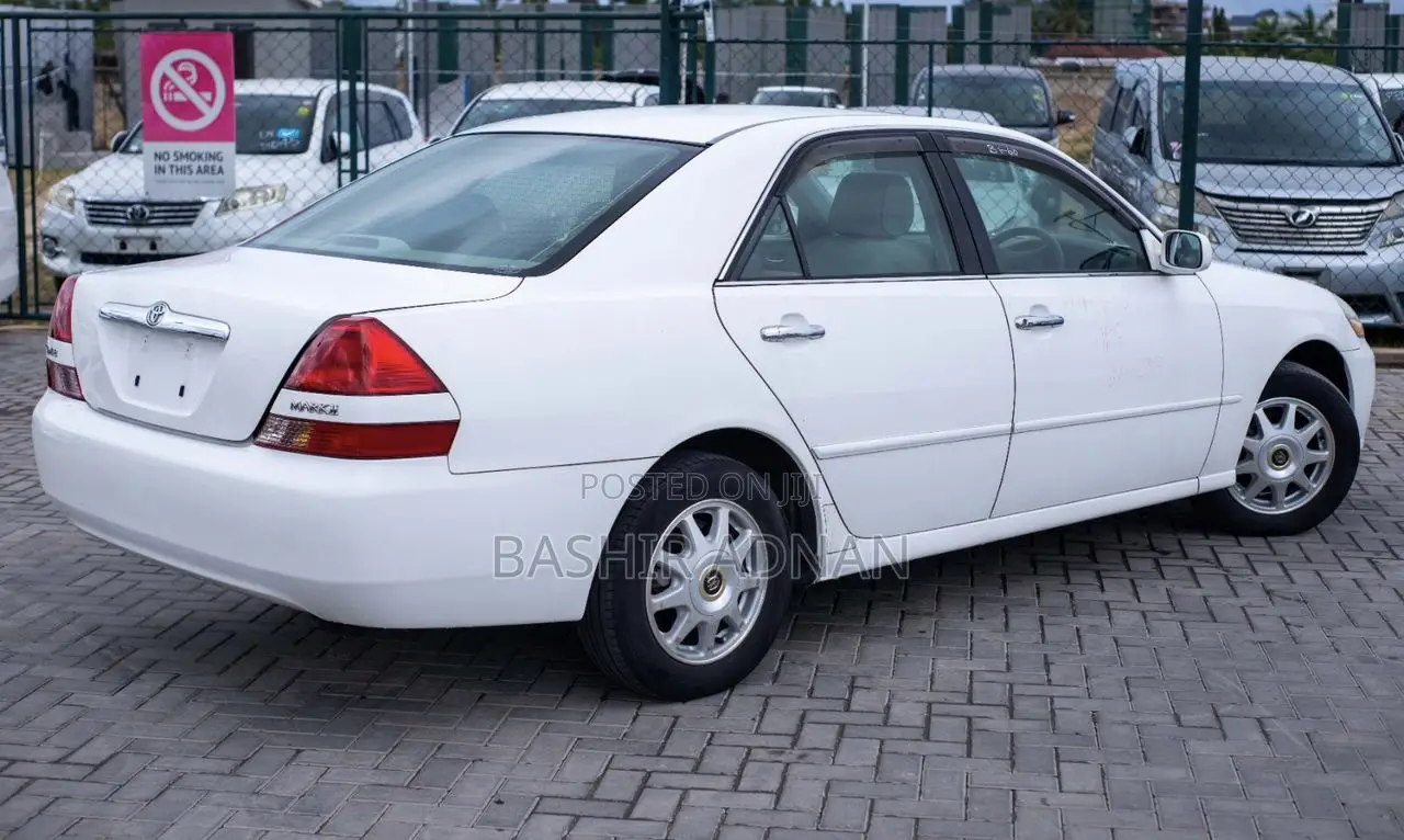 Toyota Mark II 2.0 RWD 2002 White