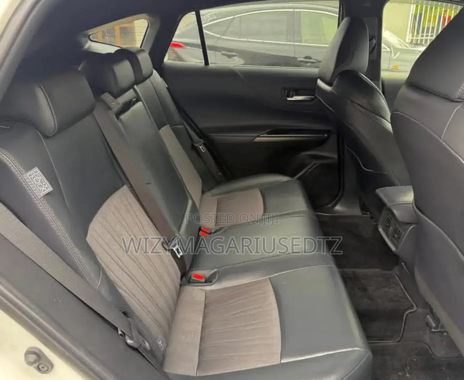 Toyota Harrier 2.0 2021 Off white