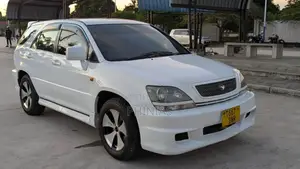 Toyota Harrier 2001 White