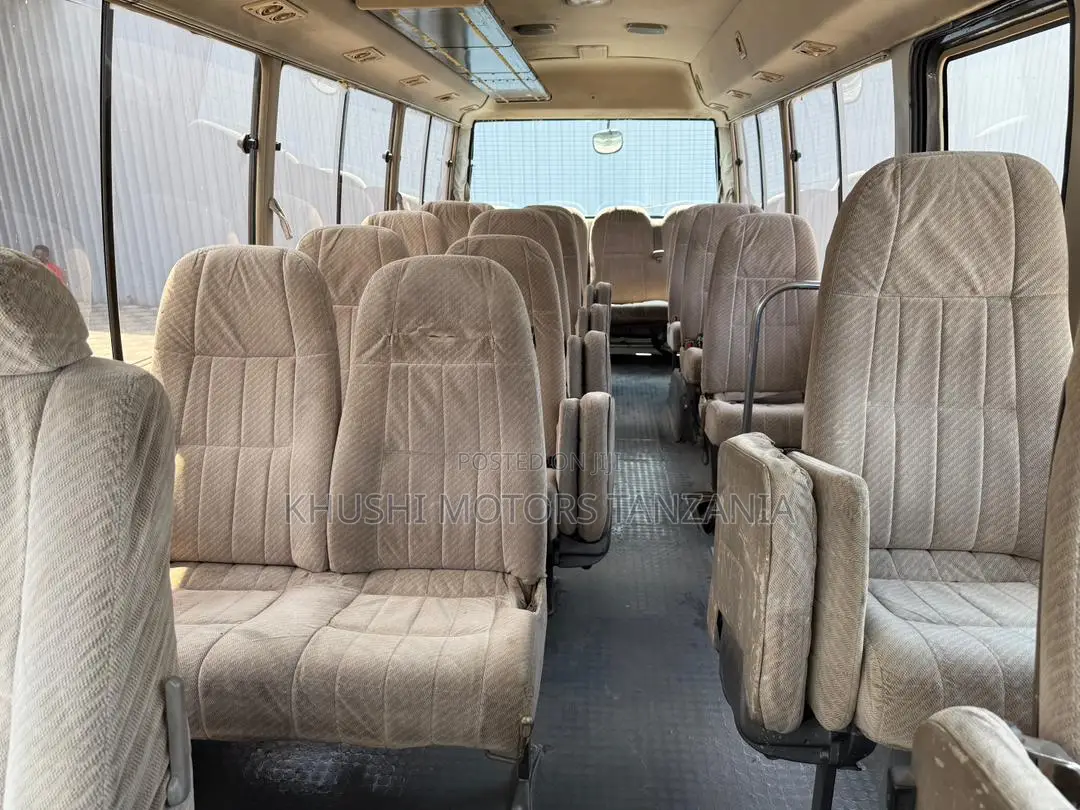 Toyota Coaster 1993 Silver