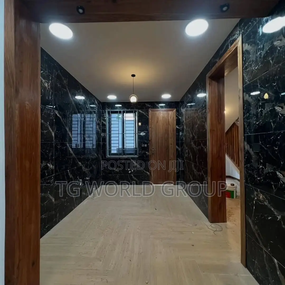 4bdrm Mansion in Goba for sale
