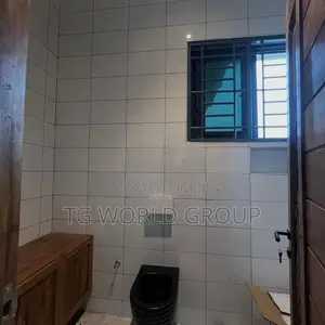 4bdrm Mansion in Goba for sale
